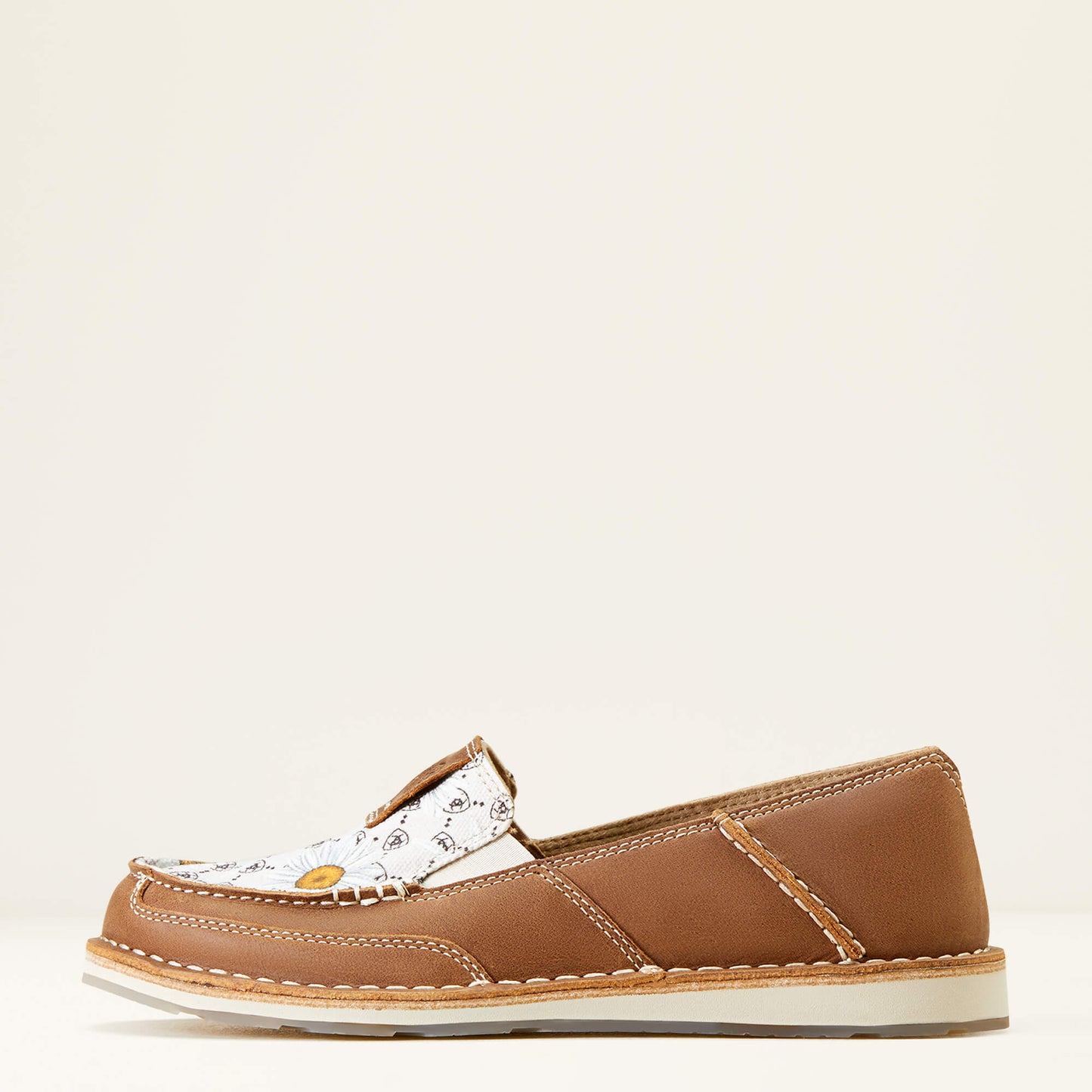 ARIAT Women's Cruiser CARMELLA BROWN/ DAISY LOGO PRINT - 10046915