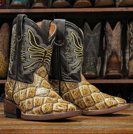 Tanner Mark Billy orix tan monster fish print cowboy boots TMY205204, front view of the embroidered shaft