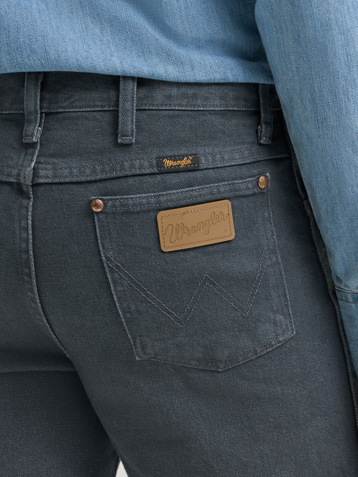 Wrangler 936CHG charcoal gray — detail