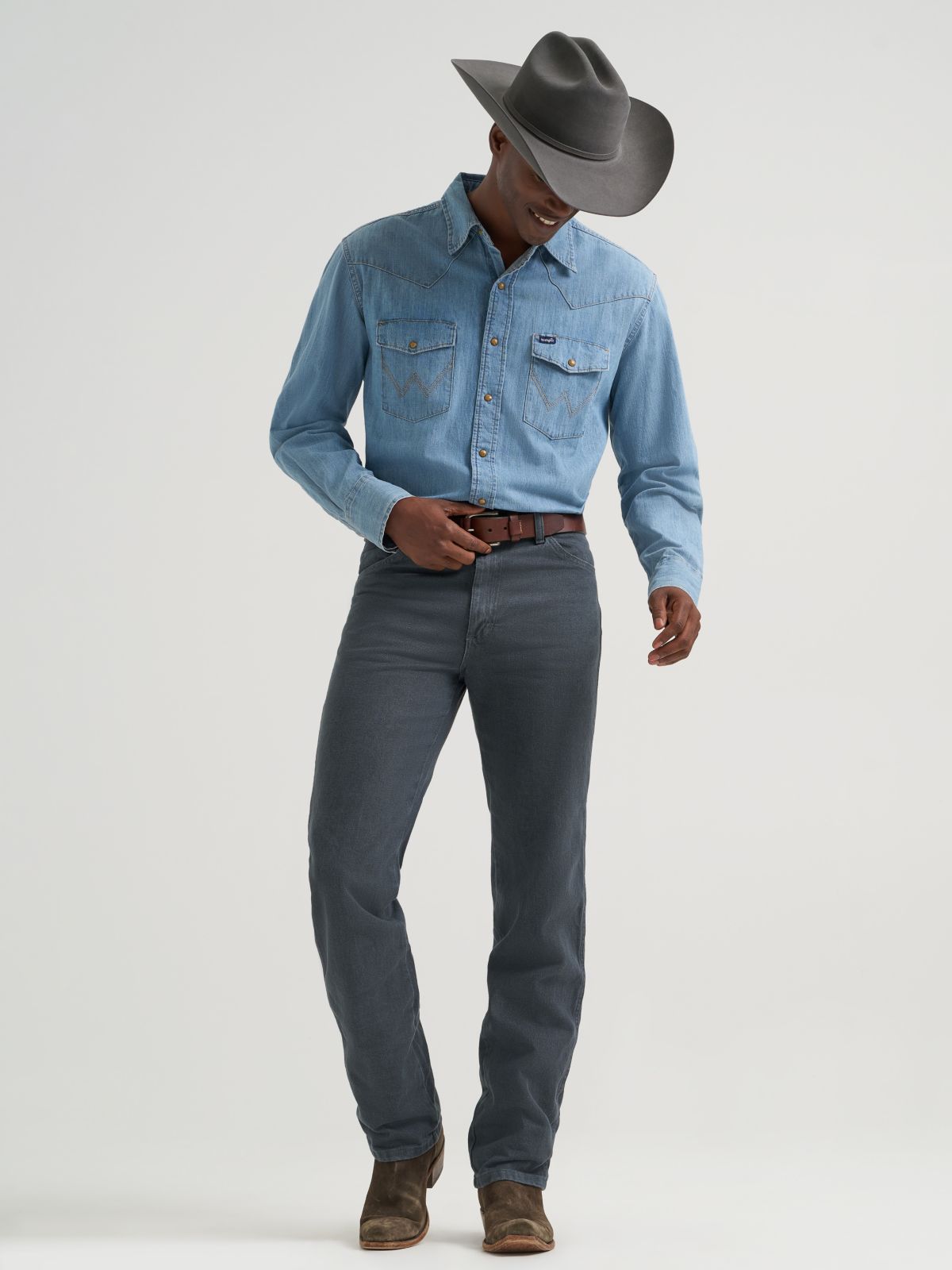 Wrangler 936CHG Cowboy Cut slim fit jean in charcoal gray