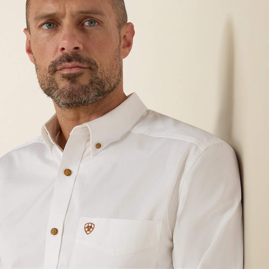 Ariat 10034230 solid twill fitted shirt in white, detail view