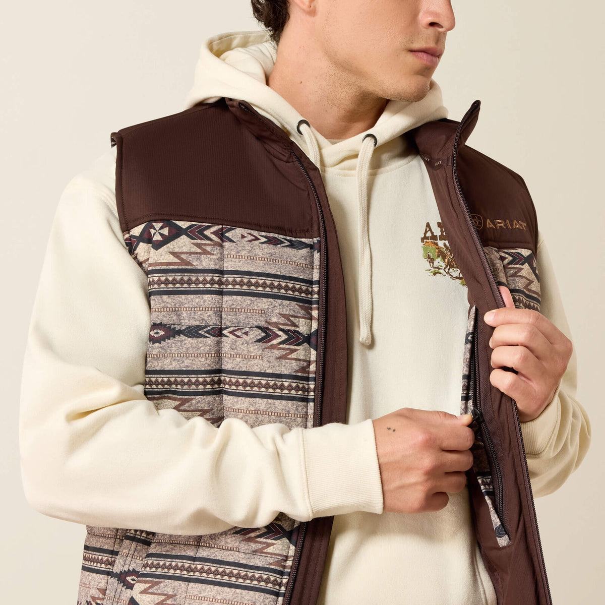 Ariat 10079386 men's Crius Insulated Vest in Silver Mink Heather, detail view