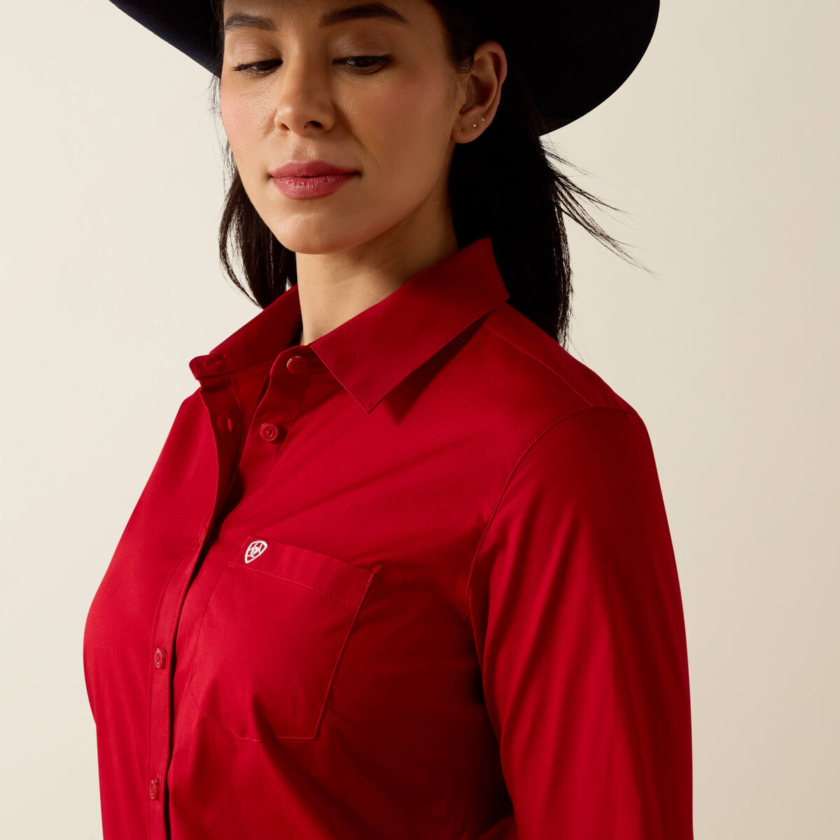 Ariat 10079477 women's Team Kirby shirt in Savvy Red, detail view