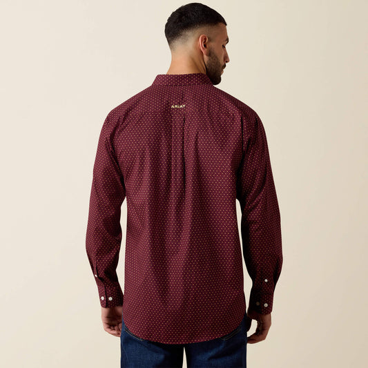 Ariat 10080617 men's Wrinkle Free Reliance Classic Fit Shirt in zinfandel geo print, back view
