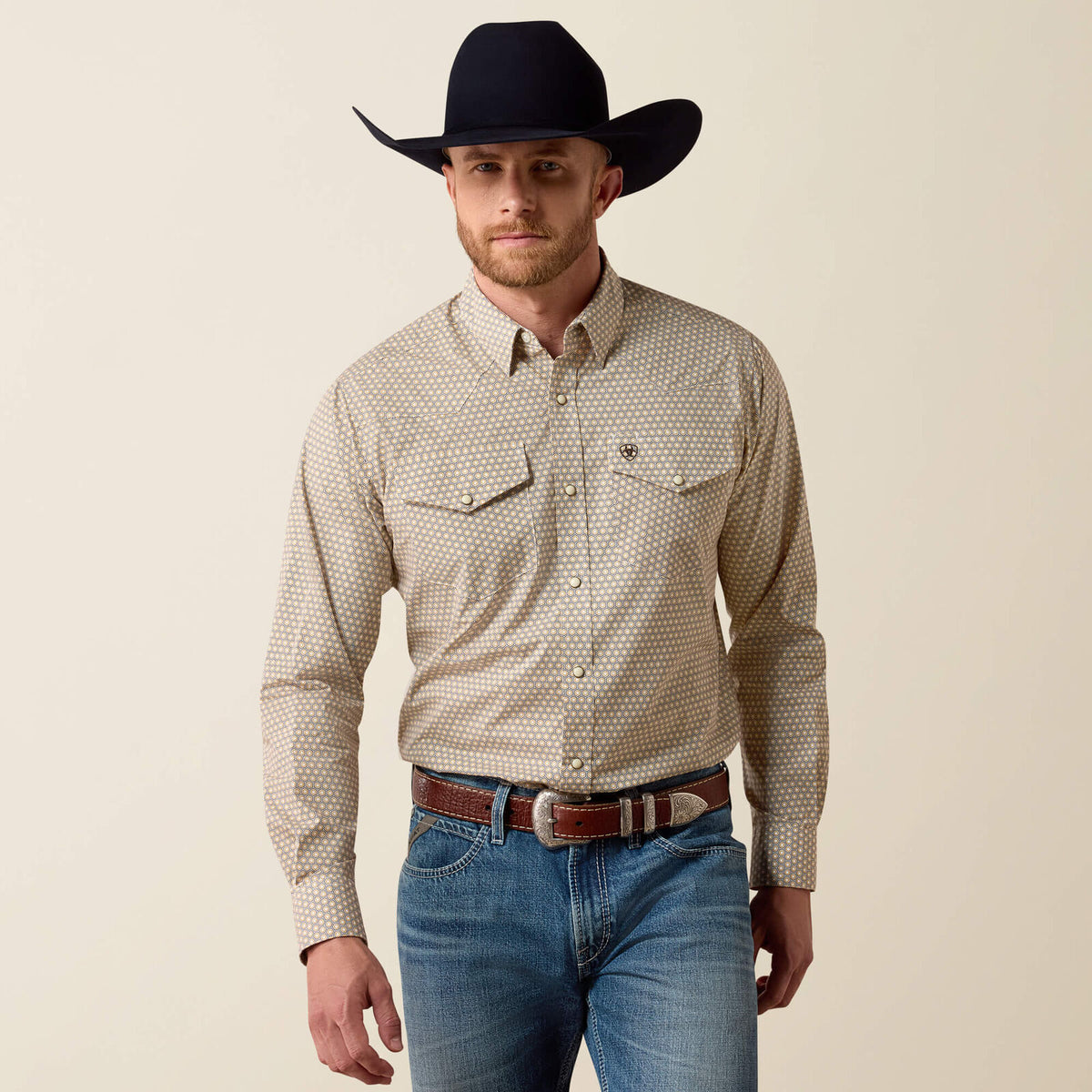 Ariat 10080624 men's Pilar classic fit snap shirt in white geo print, front view