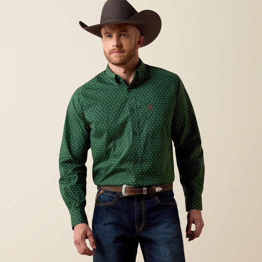 Ariat 10080658 men's Larkspur classic fit shirt in pineneedle green medallion print, front view