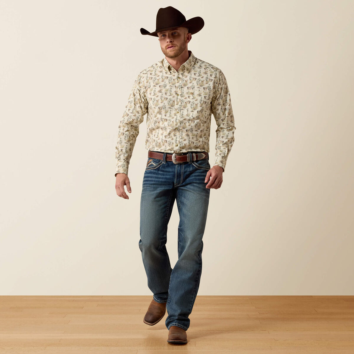 Ariat 10080719 Luthor classic fit shirt in cream multi scenic print, full view