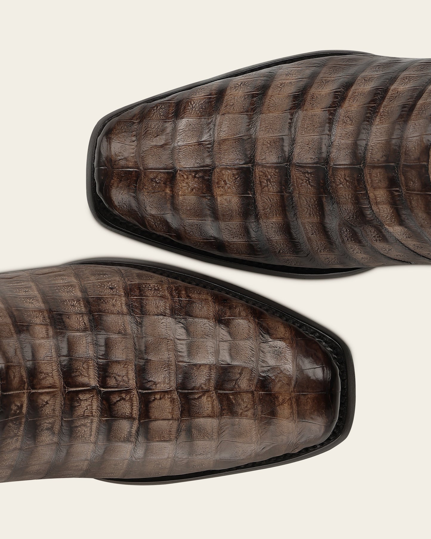 Cuadra CC292 honey caiman fuscus boot, toe view