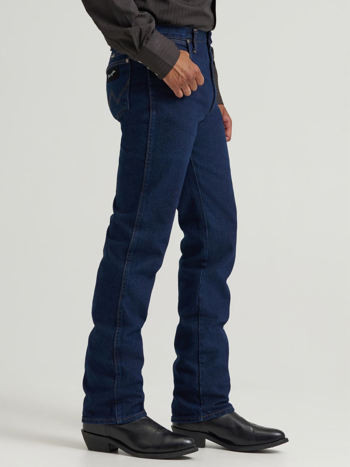 Wrangler 10933SEDD dark denim — back view