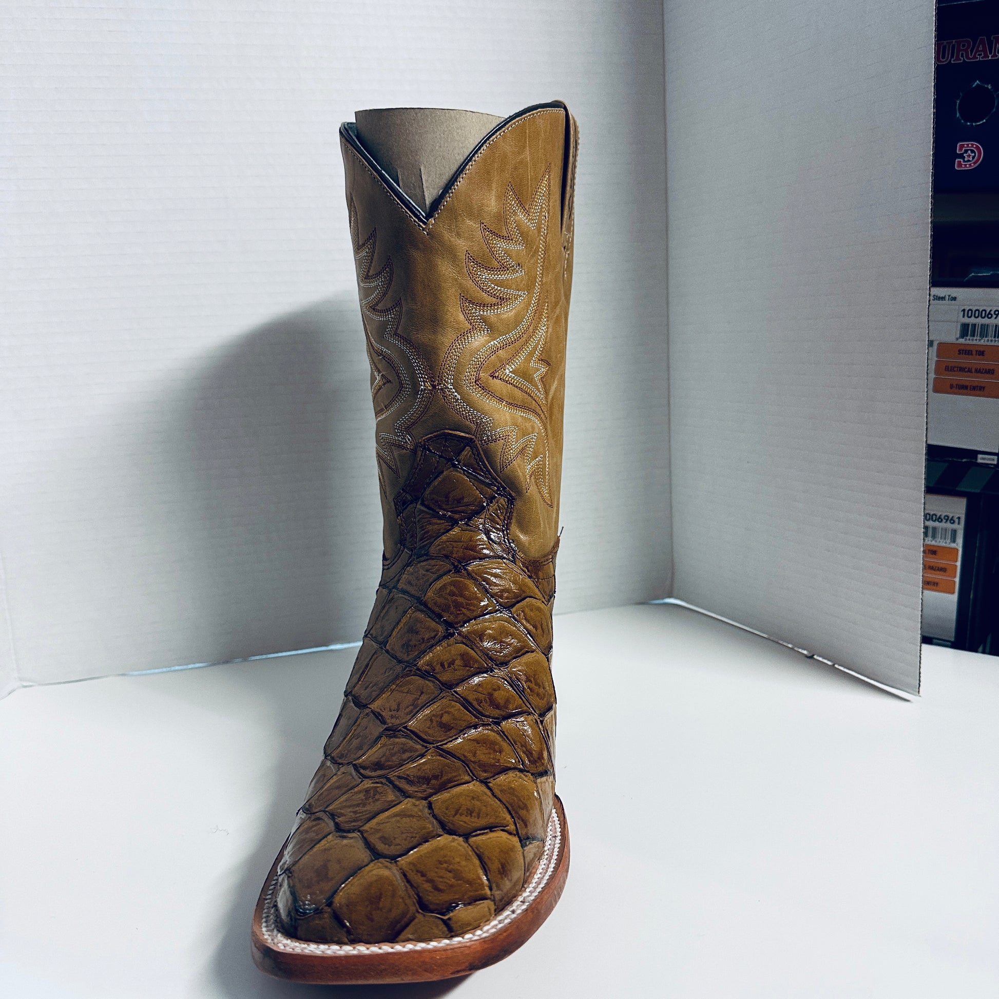 ARANGO IMIT PIRARUCU SADDLE - 4902 – TERE'S WESTERN & BOOTS