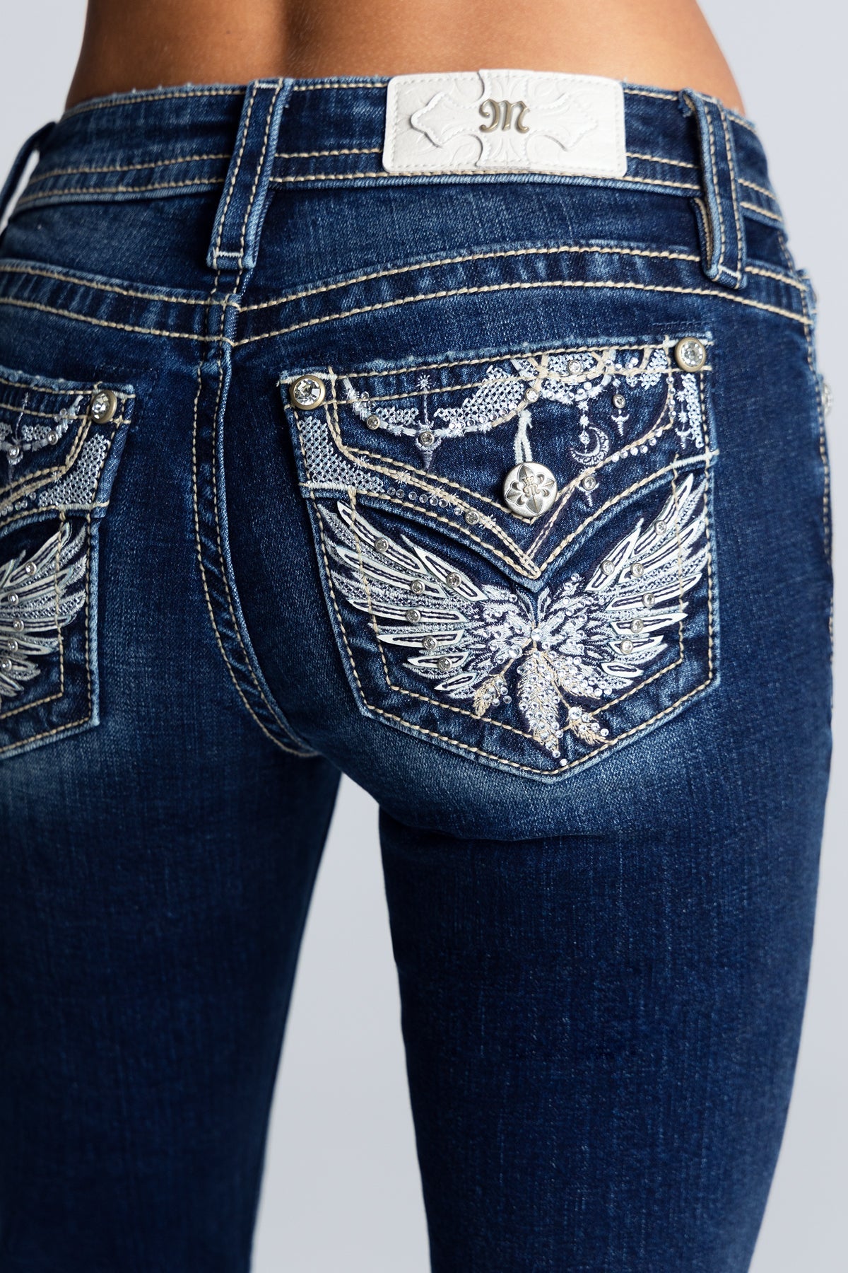Miss Me Gypsy bootcut jean M3080B96V, detail of the dark wash denim and contrast stitching