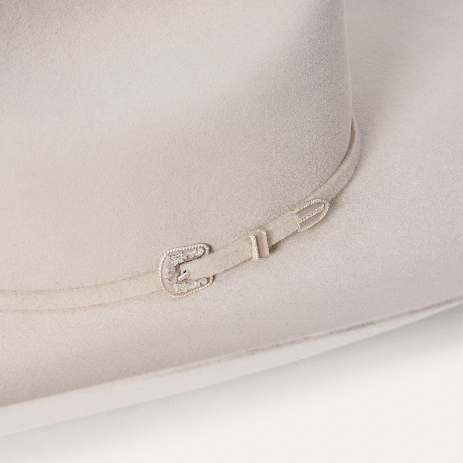 Stetson Skyline 6X USA 250 Edition, American flag hat pin detail